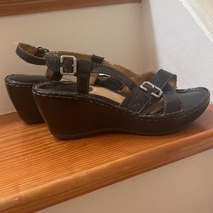 b.o.c. Black Wedge Sandals